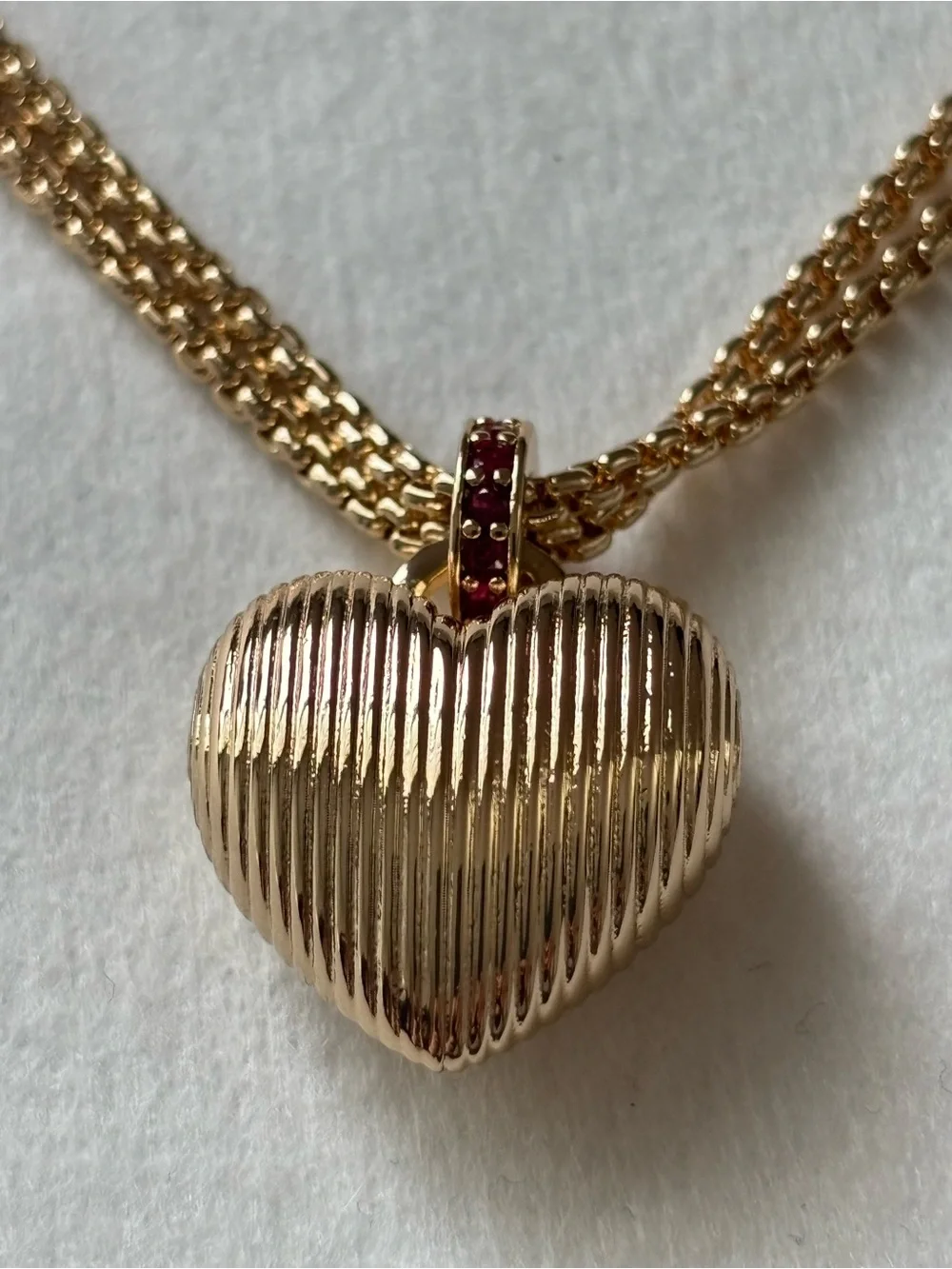 Roxanne Assoulin elegant gold